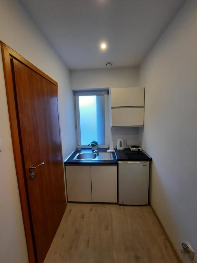 Lew Hostel 이노우로추프 외부 사진