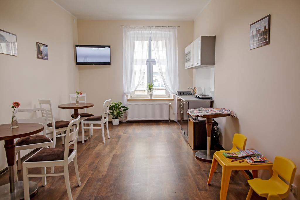Lew Hostel 이노우로추프 외부 사진